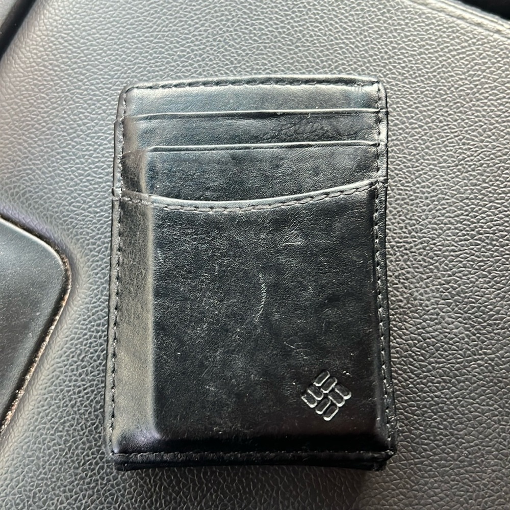 Columbia black wallet! RFID SAFE!